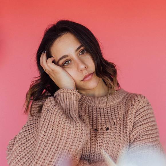 chloelauland